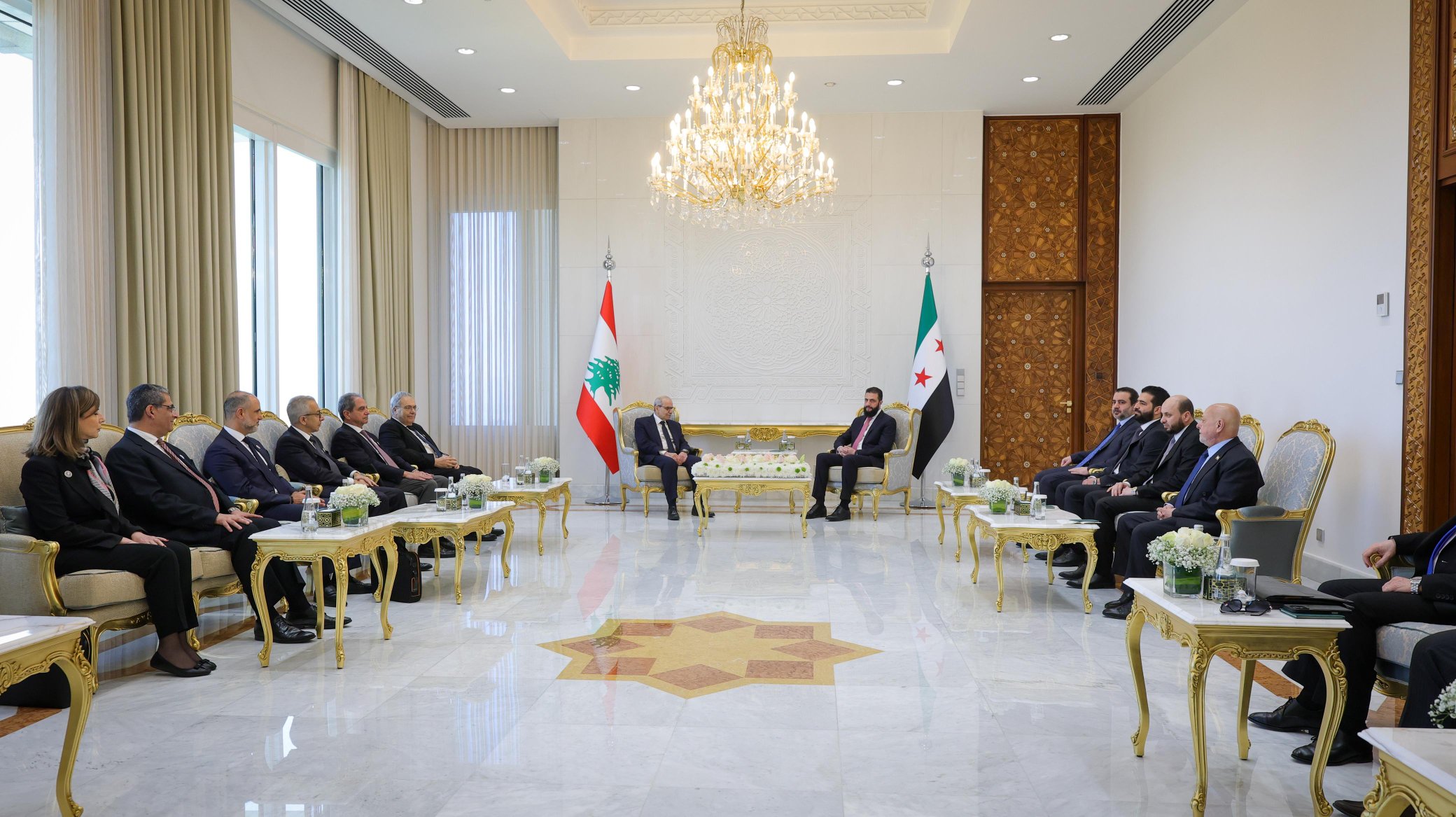 صفحة جديدة بين لبنان وسوريا....وبشأن المفاوضات مع إسرائيل الشرع سأل سلام!